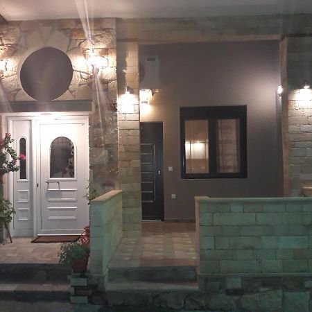Evdokia'S Apartments And Rooms Neos Marmaras Bagian luar foto