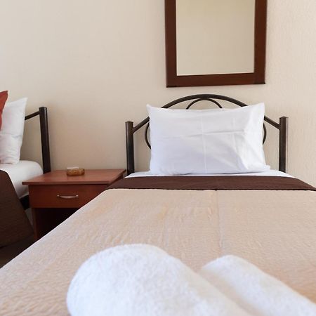 Evdokia'S Apartments And Rooms Neos Marmaras Bagian luar foto