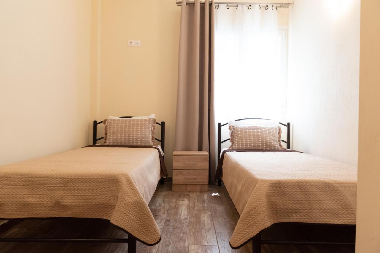 Evdokia'S Apartments And Rooms Neos Marmaras Bagian luar foto