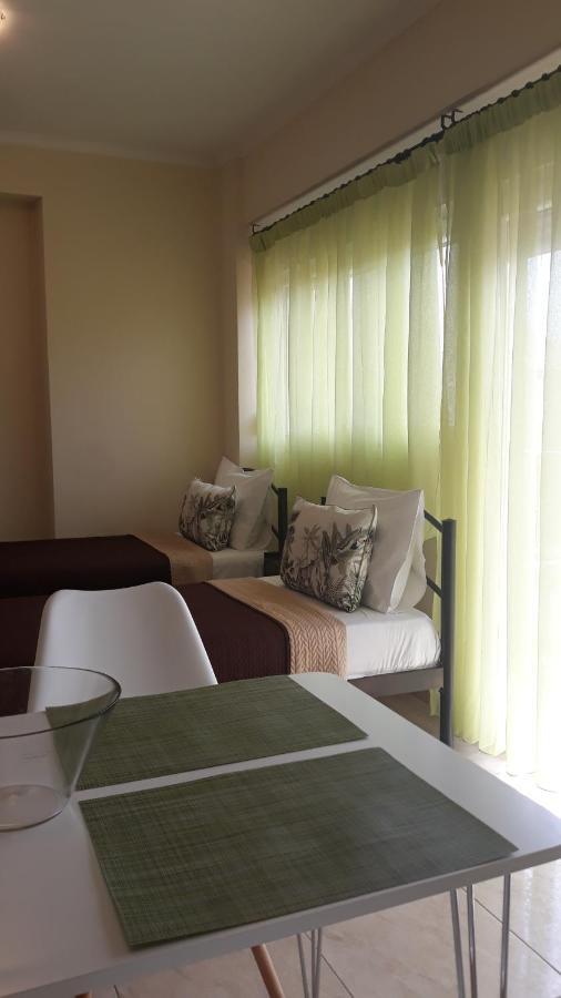 Evdokia'S Apartments And Rooms Neos Marmaras Bagian luar foto