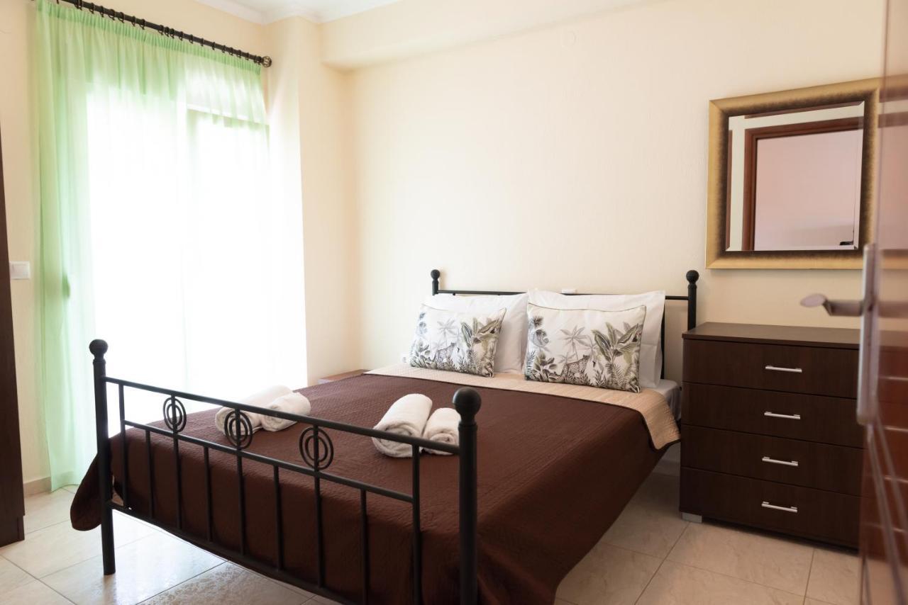Evdokia'S Apartments And Rooms Neos Marmaras Bagian luar foto