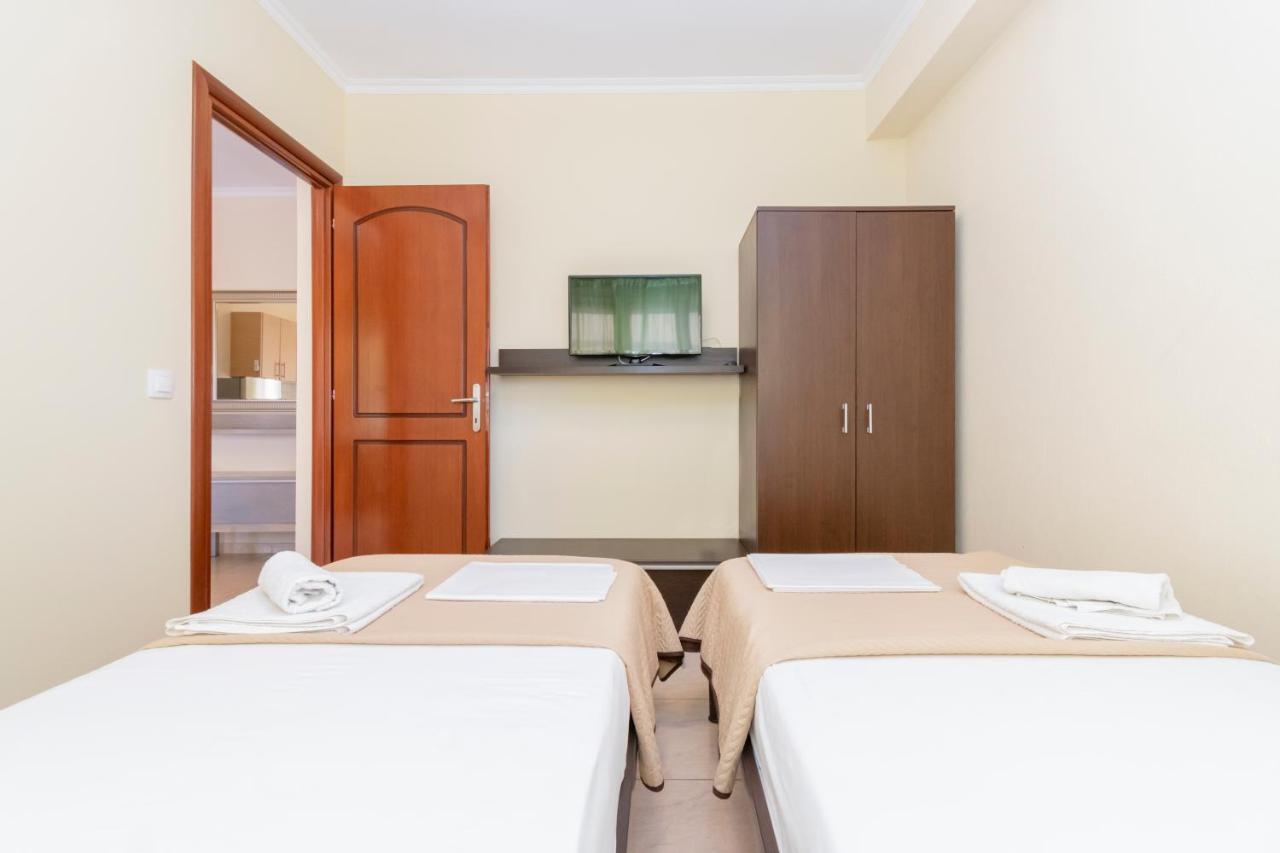 Evdokia'S Apartments And Rooms Neos Marmaras Bagian luar foto